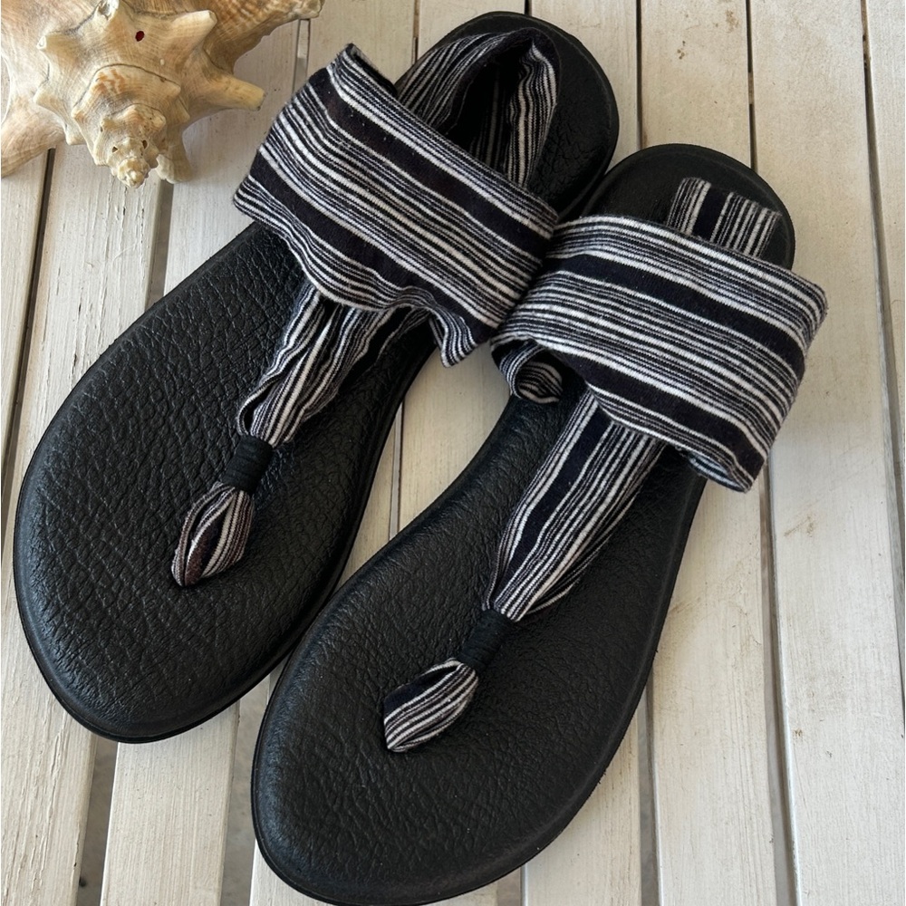 SANUK😎Black and White Striped SLING 2 Yoga Mat COMFY Sandals Size 9 - Picture 3 of 10